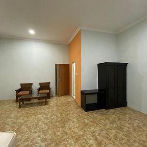 Hotel Magellona Makassar Mitra Reddoorz